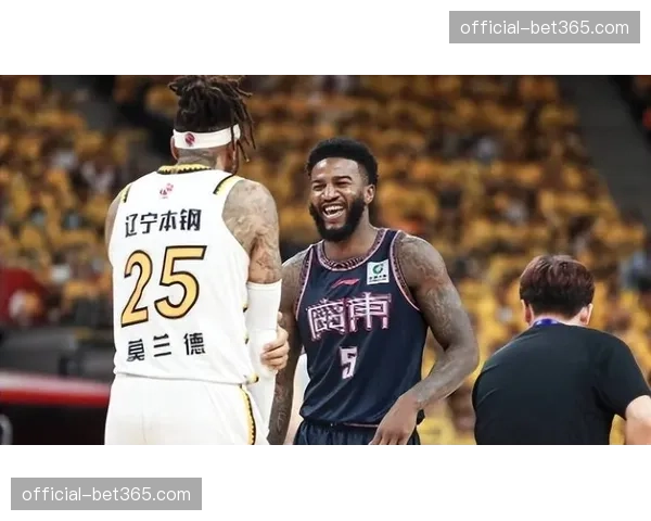 防守反击耗时多集中在6-14秒，成功案例传球次数以0次、5-8次及1次为主